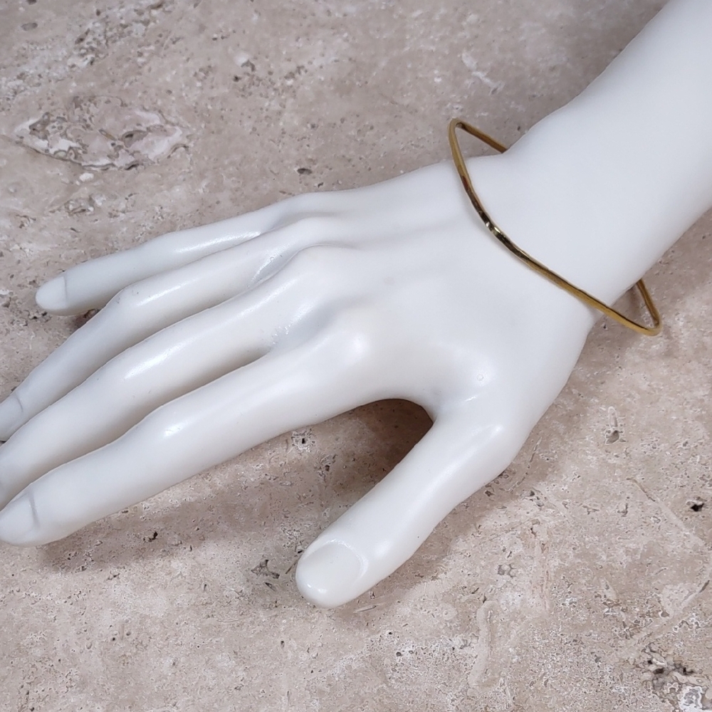 "Carre" Brass Wire Bangle Bracelet